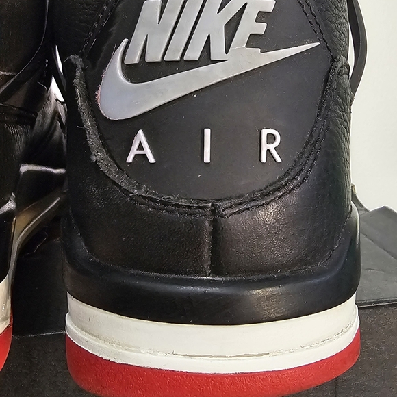 Used No Box,Size 7.5 - Jordan 4 Retro Bred Black/Fire Red Cement 2019 - Picture 4 of 11